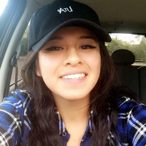 Meet your Posher, Dayanara